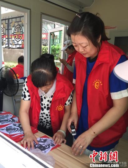 中国最大规模运动会上的志愿者力量