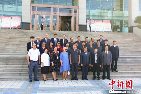 摩尔多瓦与乌兹别克斯坦法官代表赴兰州交流审判经验