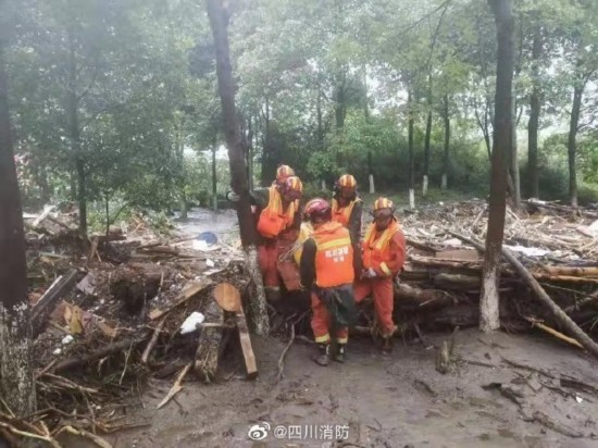 图片来自@四川消防