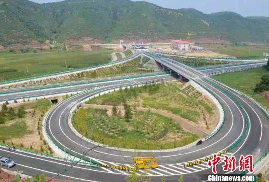 甘肃庆阳交通变迁70年：从路网末梢趋向&ldquo;立体交通&rdquo;