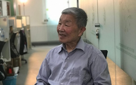 　　中医科学院首席研究员、青蒿素研究中心学术委员会主任委员姜廷良 。新京报记者 侯少卿 摄