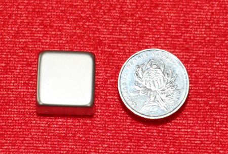 小型化低功耗恒温晶振让卫星深空探测&ldquo;飞得更远&rdquo;