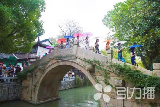 央视新闻直播间聚焦苏州旅游 “姑苏十二娘风情节”引客14万