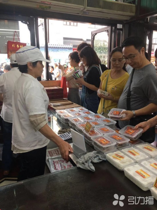 黄金周“苏州味道”大受青睐 苏式美食销量猛增