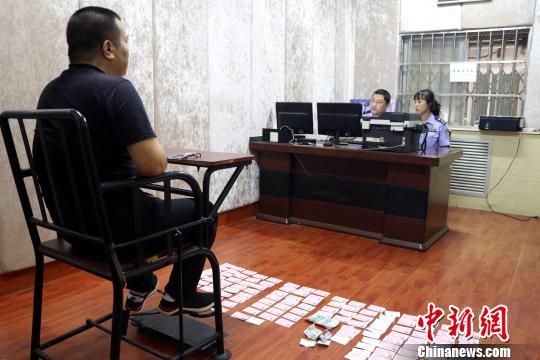 西安铁警开展打击倒票“秋风战役”查处案件16起