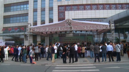 膏方节开幕！国医大师义诊、膏方制作、辨识中药材真伪……各种体