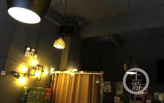 ▲10月14日下午，李心草落水前所在的昆明市盘龙区热点网吧内幕。摄影/上游新闻记者   胡磊