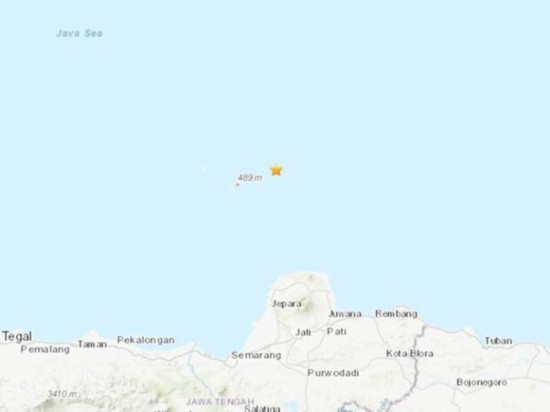 印尼巴当北部海域发生4.9级地震震源深度254.2公里