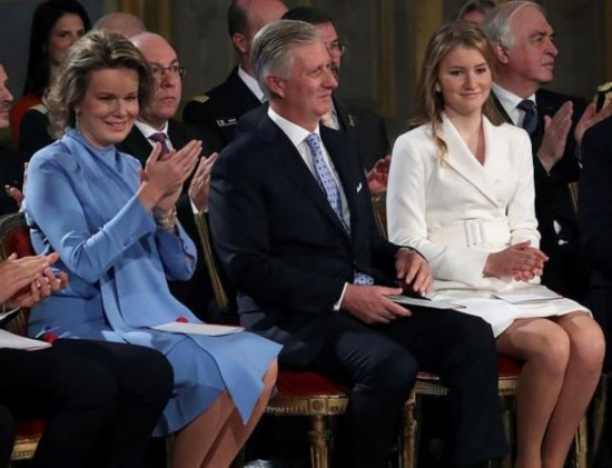 　伊丽莎白公主与国王菲利普和王后玛蒂尔德（图源：路透社）