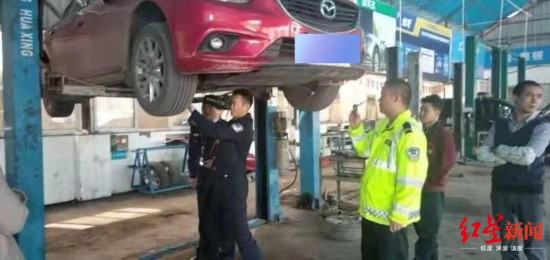 办案民警通过查找地盘确认嫌疑车。