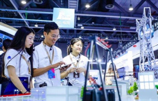 中国移动5G闪耀广州 融入百业绽放无限精彩