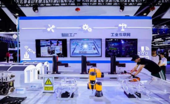 中国移动5G闪耀广州 融入百业绽放无限精彩