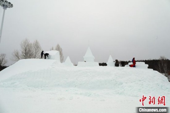 我国最北冰雪游乐园正式开园