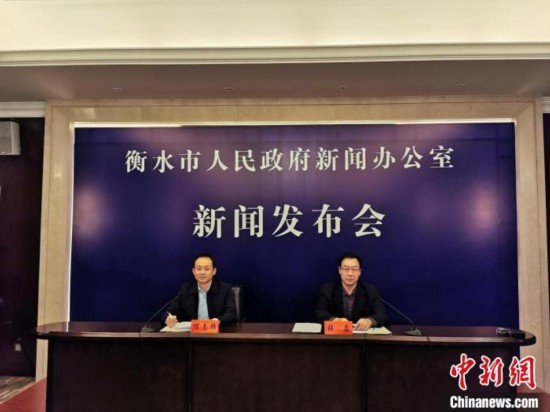 河北衡水引进自助缮证发证机提升发证效率