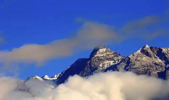 墨尔多山 图/&ldquo;丹巴宣传&rdquo;微信号