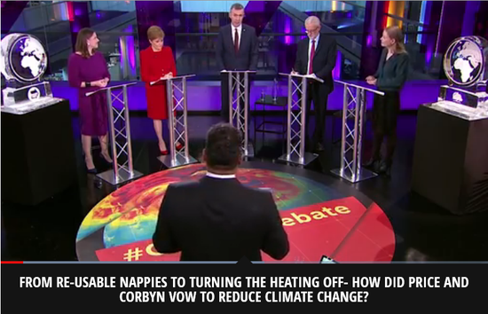 电视辩论现场 图源:《镜报》