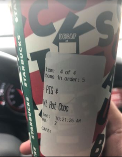 美国警察感恩节赴星巴克麦咖啡被羞辱。(图源:俄罗斯卫星通讯社)