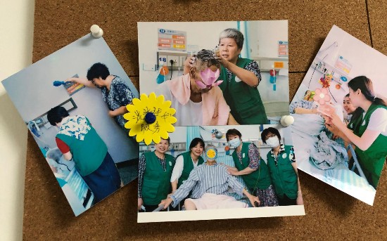  11月19日，北京海淀医院安宁疗护病房，志愿者定期来到安宁病房，为病人提供志愿服务。新京报记者 徐美慧 摄