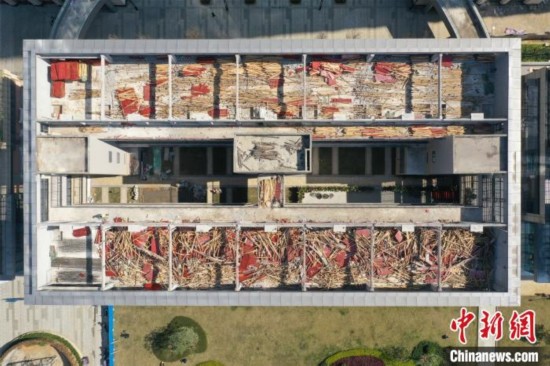 广西一小区居民&ldquo;众筹&rdquo;资金违建14间平房被拆