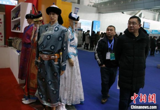 新疆残疾人创作的文艺精品首次亮相新疆冬博会