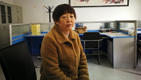 于欢母亲苏银霞。（界面新闻记者 牛其昌摄）