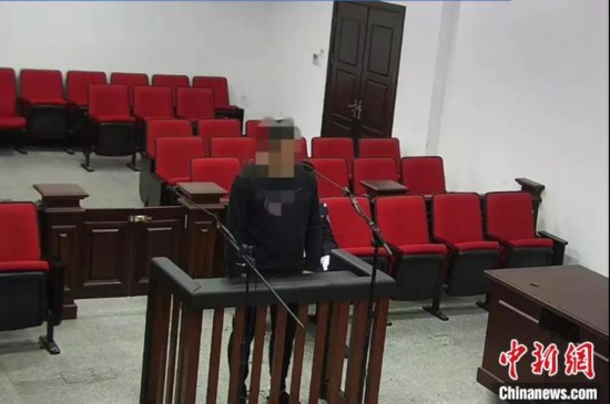 一团伙偷百万元裘皮遭&ldquo;滞销&rdquo;再盗222部手机主谋获刑12年6个月