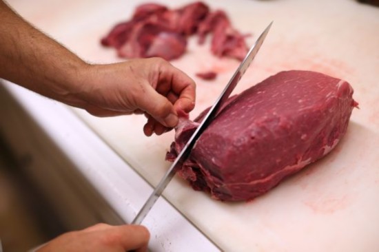 资料图：美国牛肉（新华社）