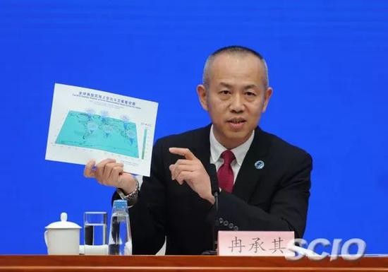  ▲发布会上，冉承其晒出北斗三号系统提供全球服务一周年的&ldquo;成绩单&rdquo;。