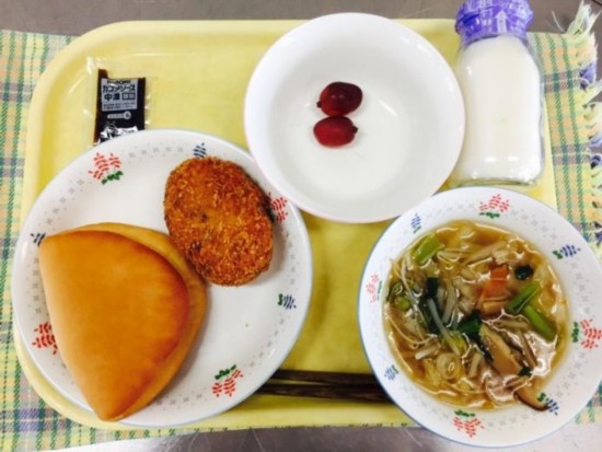 日本学校供餐（町田第五小学校）