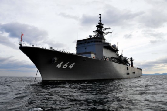 扫雷母舰&ldquo;丰后&rdquo;号（朝日新闻）