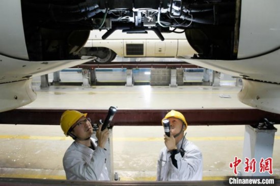 西安动车段&ldquo;地沟兄弟&rdquo;的春运小目标：车行平安