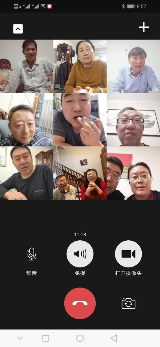 左下角为王爸爸(网友王先生提供)