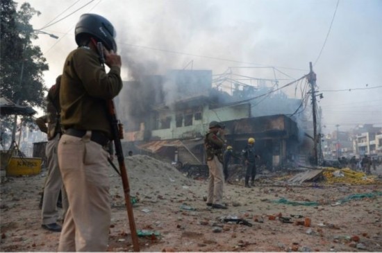 德里发生暴力冲突（图源：法新社）