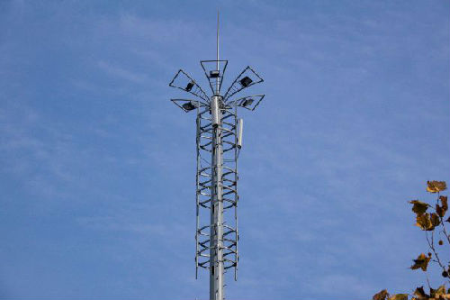 青岛一个建设中的5G基站(视觉中国)