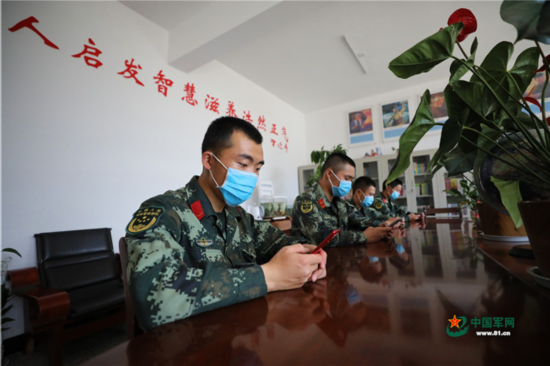 这个APP为什么火?听这些官兵说一说