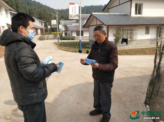 扶贫村滞销蔬菜上了部队餐桌，原因让人心头暖