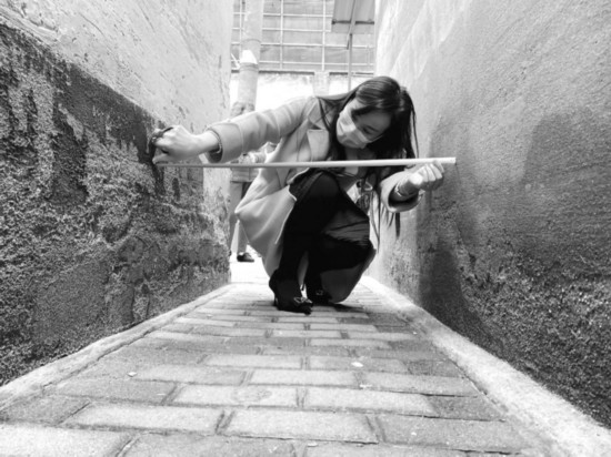 　　韭菜弄最窄处不过70厘米。社区供图