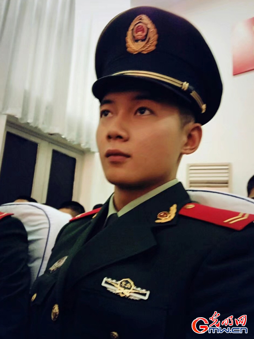 西昌森林火灾扑火队员中有位大功连传人