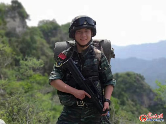 西昌森林火灾扑火队员中有位大功连传人