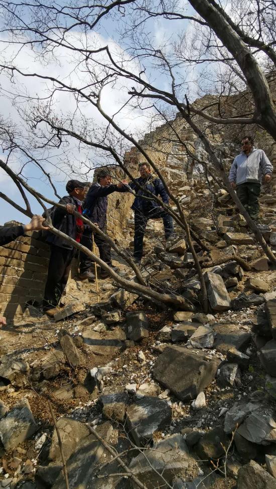 设计、施工、监理、甲方、北京市文物质量监督站五方&ldquo;技术交底&rdquo;现场 于丽爽摄