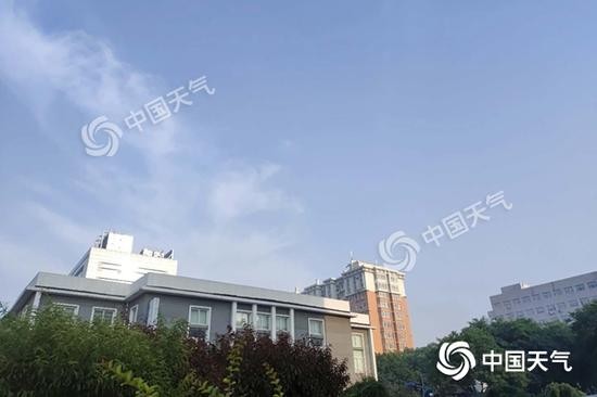 今晨北京天气晴朗,阳光充足。