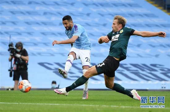 （体育）（6）足球&mdash;&mdash;英超：曼城胜伯恩利