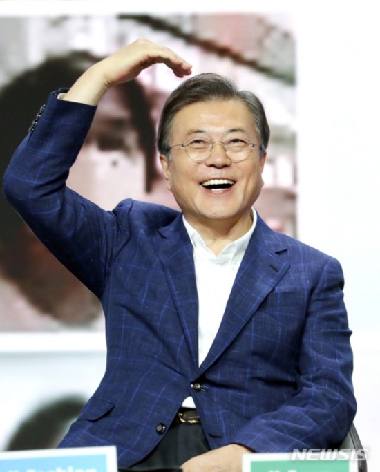 韩国经济|文在寅喊话韩国民众“买买买”：现在消费就是爱国