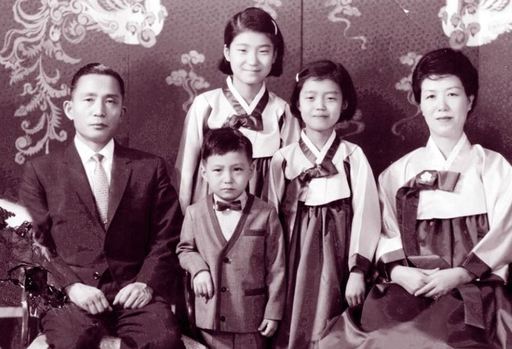 朴槿惠|听到同父异母的姐姐去世 朴槿惠狱中沉默了