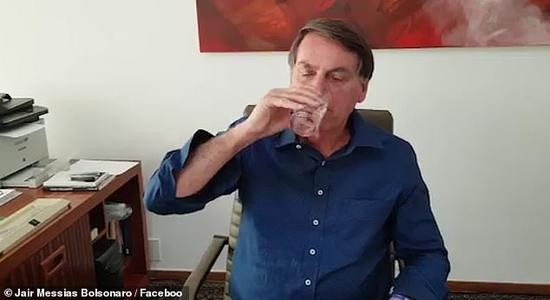 博索纳罗|博索纳罗发视频吃羟氯喹 称“我很好，能活很久”