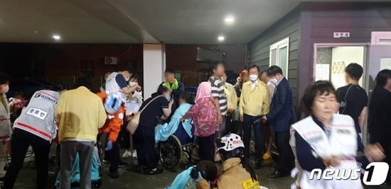 死亡|韩国一家医院凌晨起火 已致56人受伤2人死亡(图)