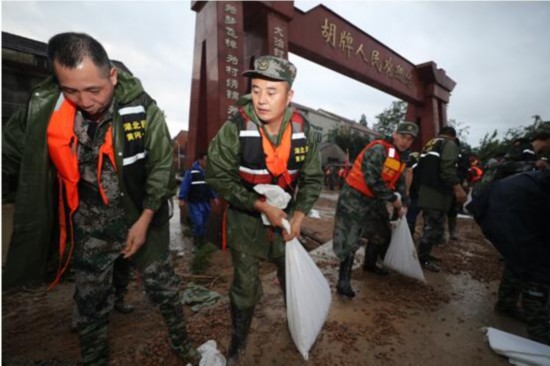 民兵|湖北：两千余民兵多地驰援鏖战洪魔