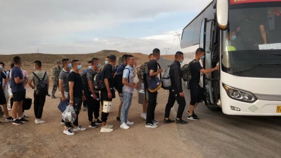 政治工作|政治工作咋开展？他们在野外打了个样