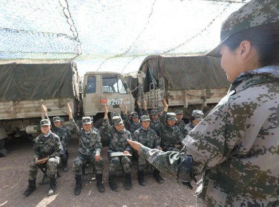 政治工作|政治工作咋开展？他们在野外打了个样