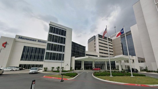 新冠派对|美国得州一30岁男子参加“新冠派对”后死亡，留下遗言：我想我做错了